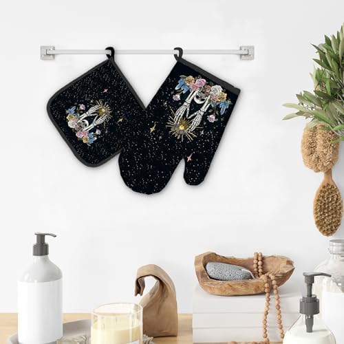mouthwatering bone-structured black gothic oven mitts and pot holders sets