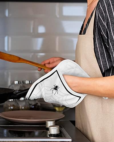 Cobwebz Heat-Resistant Potholders Set of 5