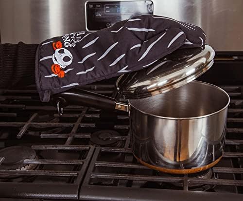 UKONIC Disney The Nightmare Before Christmas Jack Skellington Oven Mitt