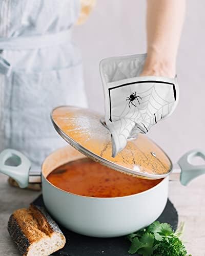 Cobwebz Heat-Resistant Potholders Set of 5