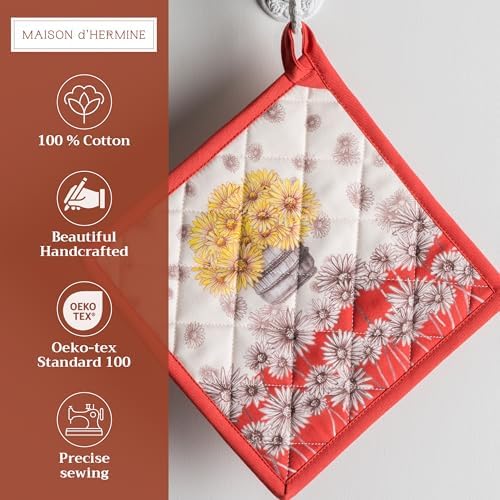 8x8 Heat-Resistant Cotton Potholder with Loop for Kitchen Use
