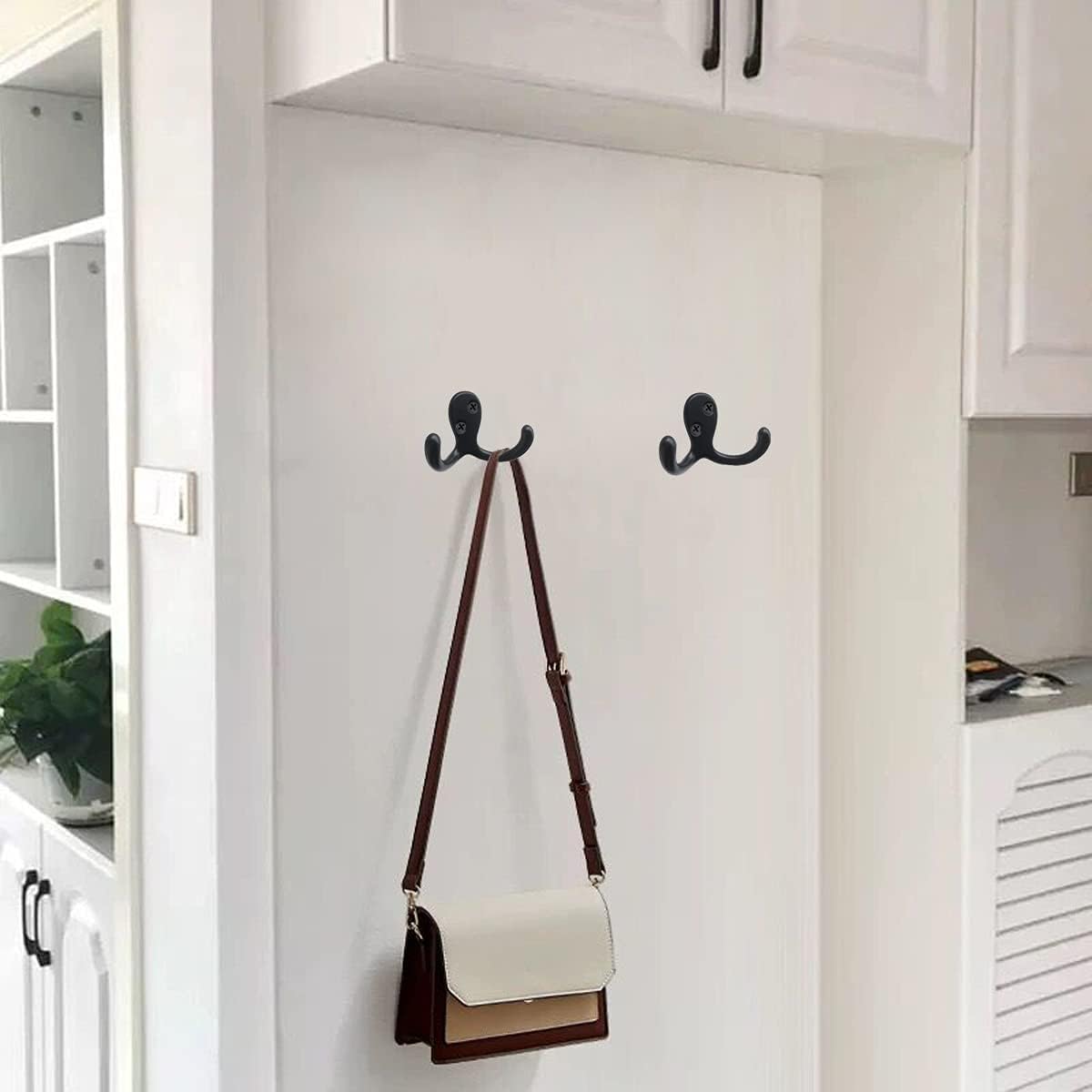 10-Pack Black Coats Hooks