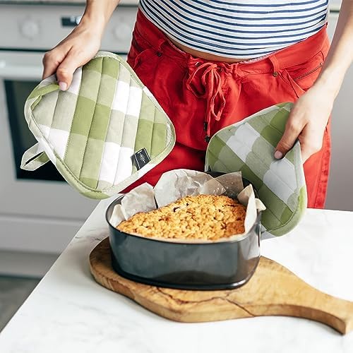 BontHee Heat-Resistant Potholders 2PK Green Plaid Design Kitchen Essential