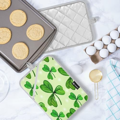 2-Pack Heat-Resistant Shamrock Oven Mitts