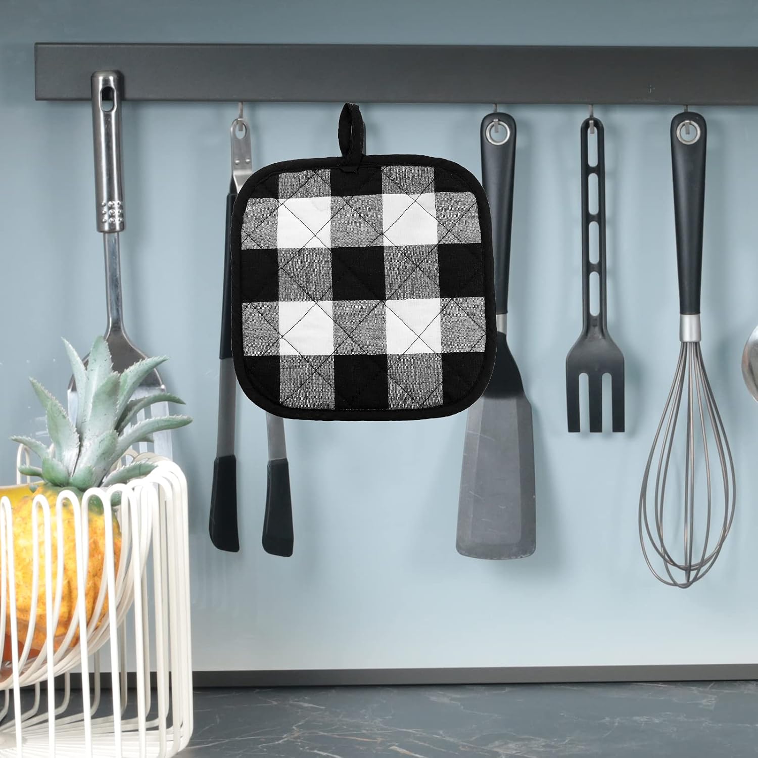 Joyhalo 4-Piece Christmas Pot Holders Set Heat-Resistant Kitchen Pots and Pans