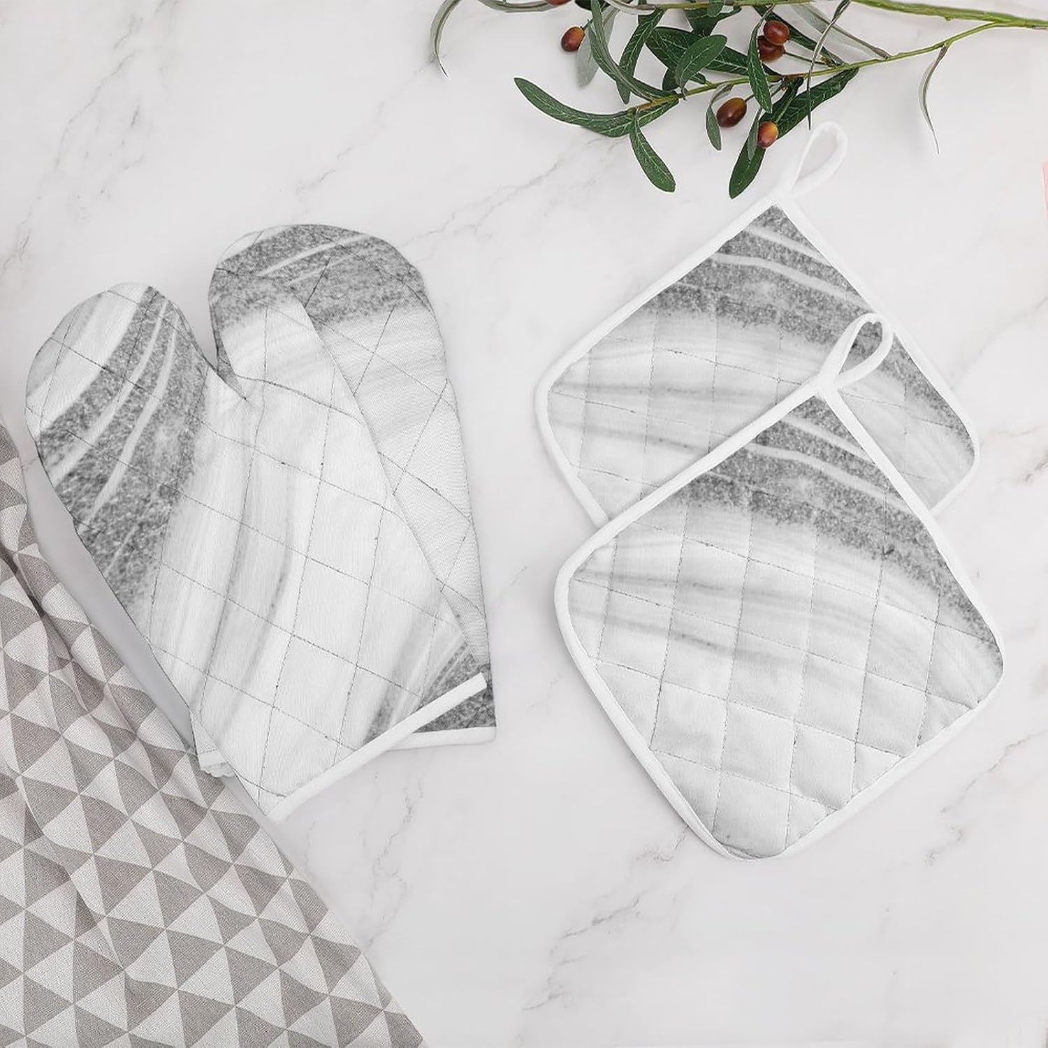 4-Piece Oven Mitts Set Heat Resistant Stylish Kitchen Tools