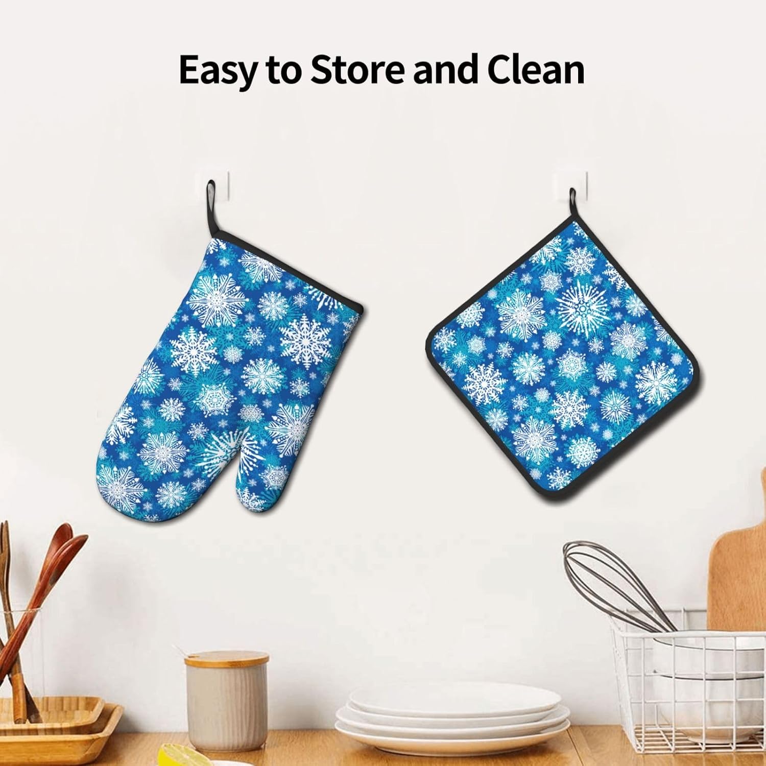 Winter Snowflakes Oven Mitts and Pot Holders 2-Piece Set