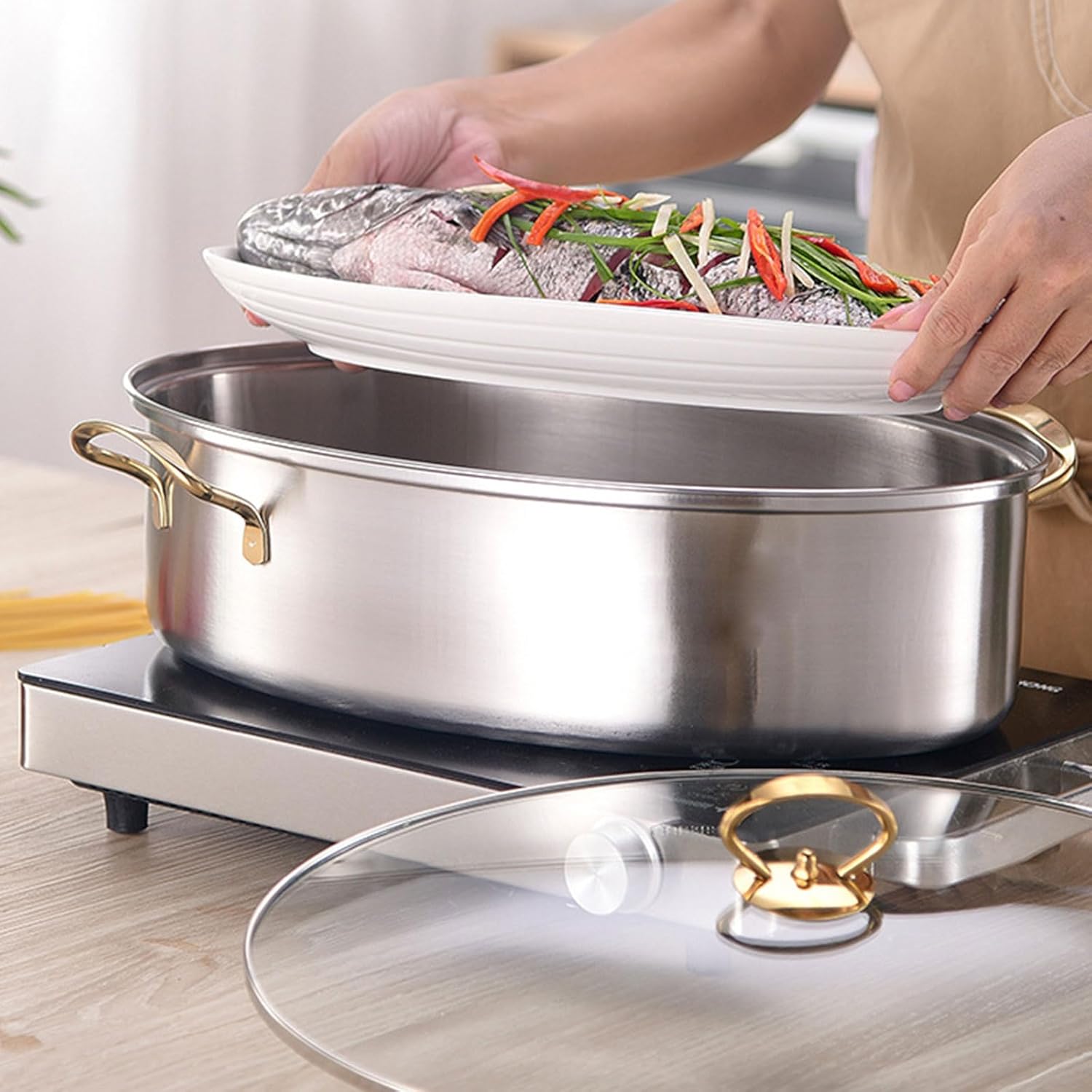 AIZYR 304 Stainless Steel Steamed Fish Pot with Redistribution