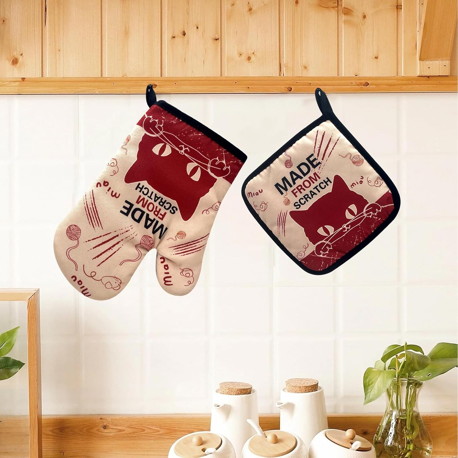 Funny Cat Oven Mitts and Potholders Set
