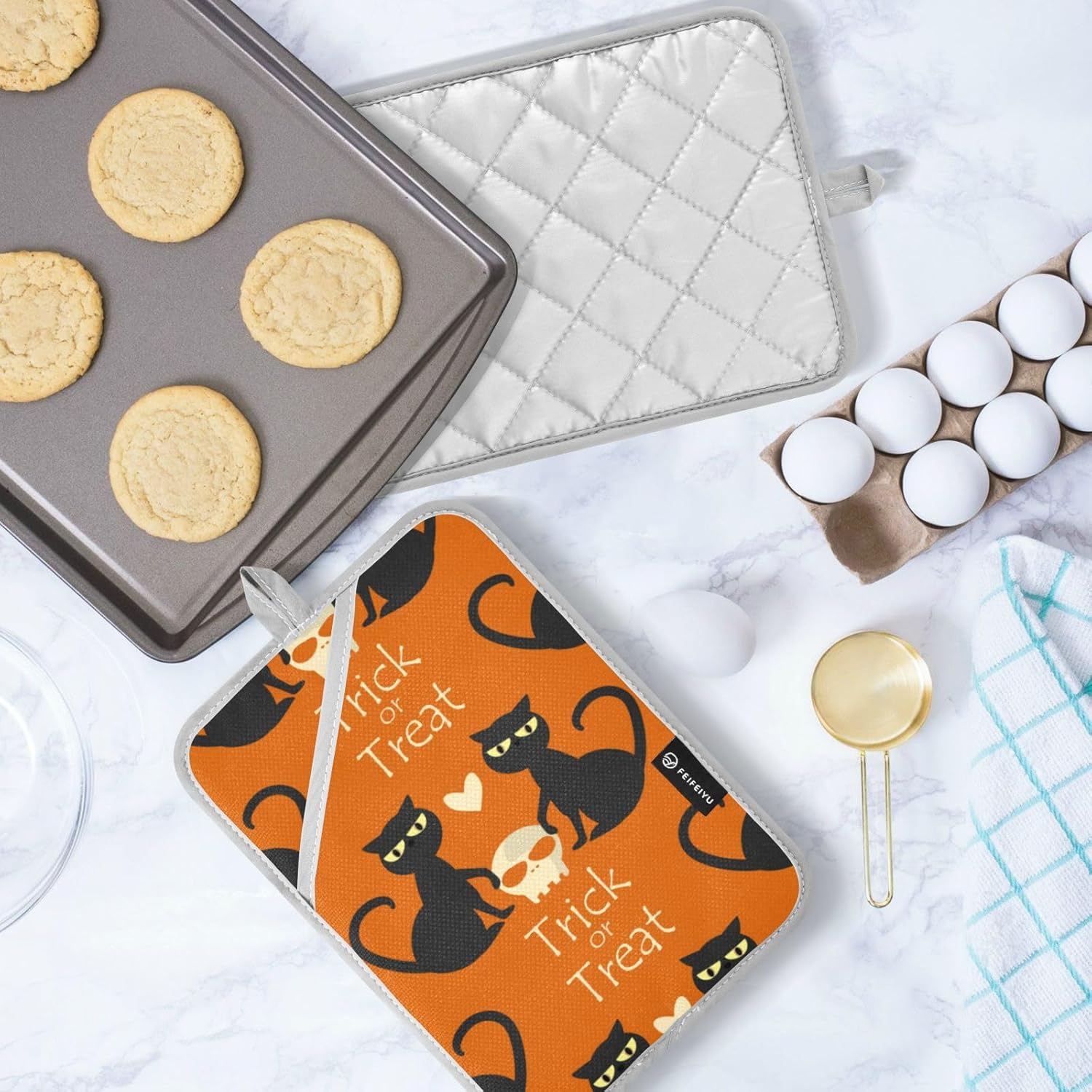 Halloween Trick or Treat Pot Holder Set by OurVii
