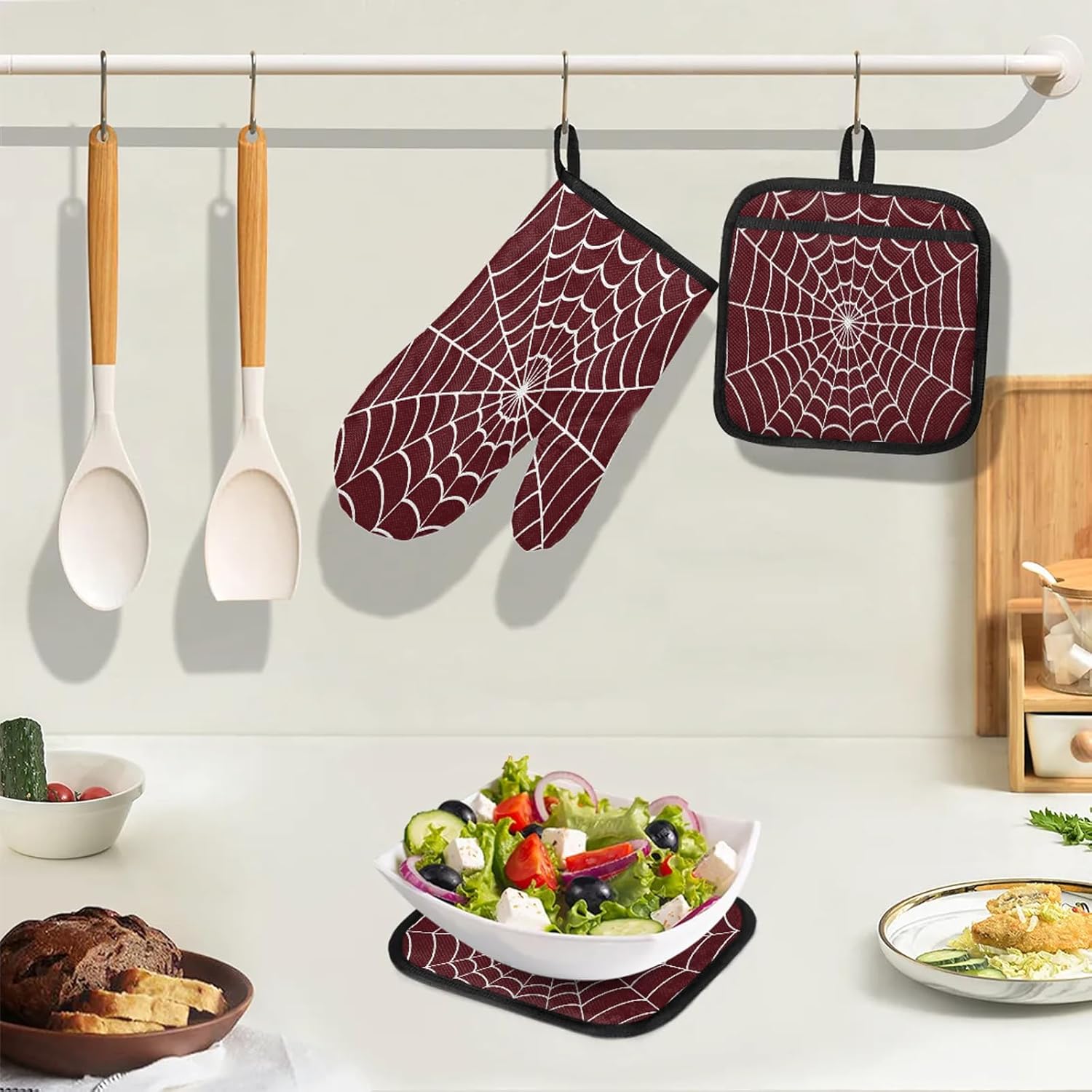 TropicalLife Spiders Web Halloween Oven Mitts and Pot Holders Set