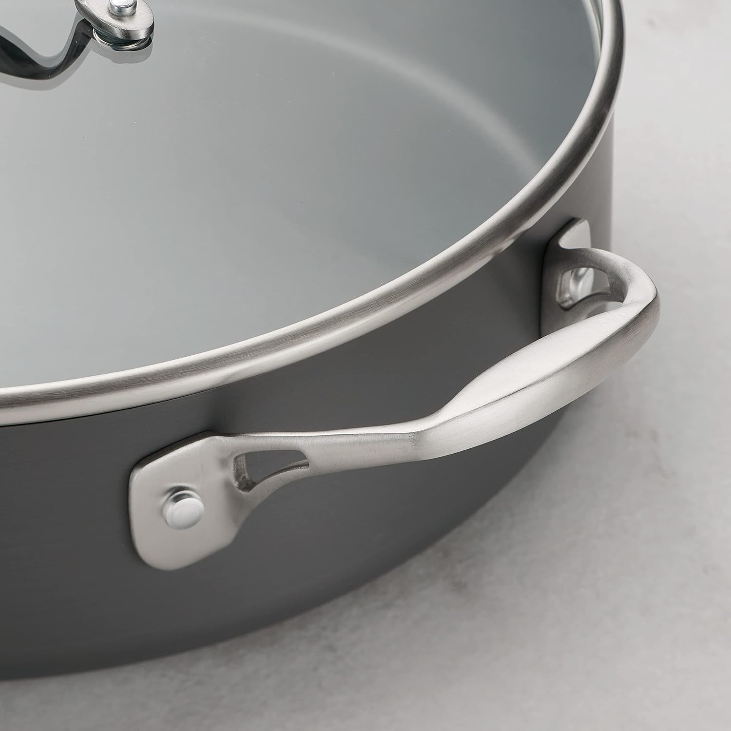 Tramontina Covered Deep Saut Pan 55 Qt Perfect for Sauting Braising