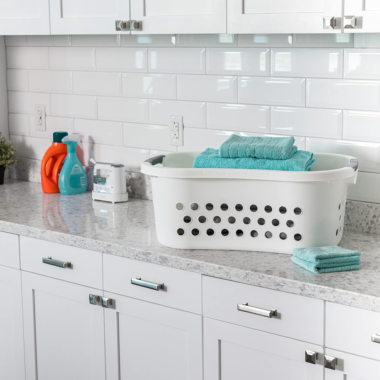 IRIS USA 50L Plastic Hip Hold Laundry Basket 3-Pack