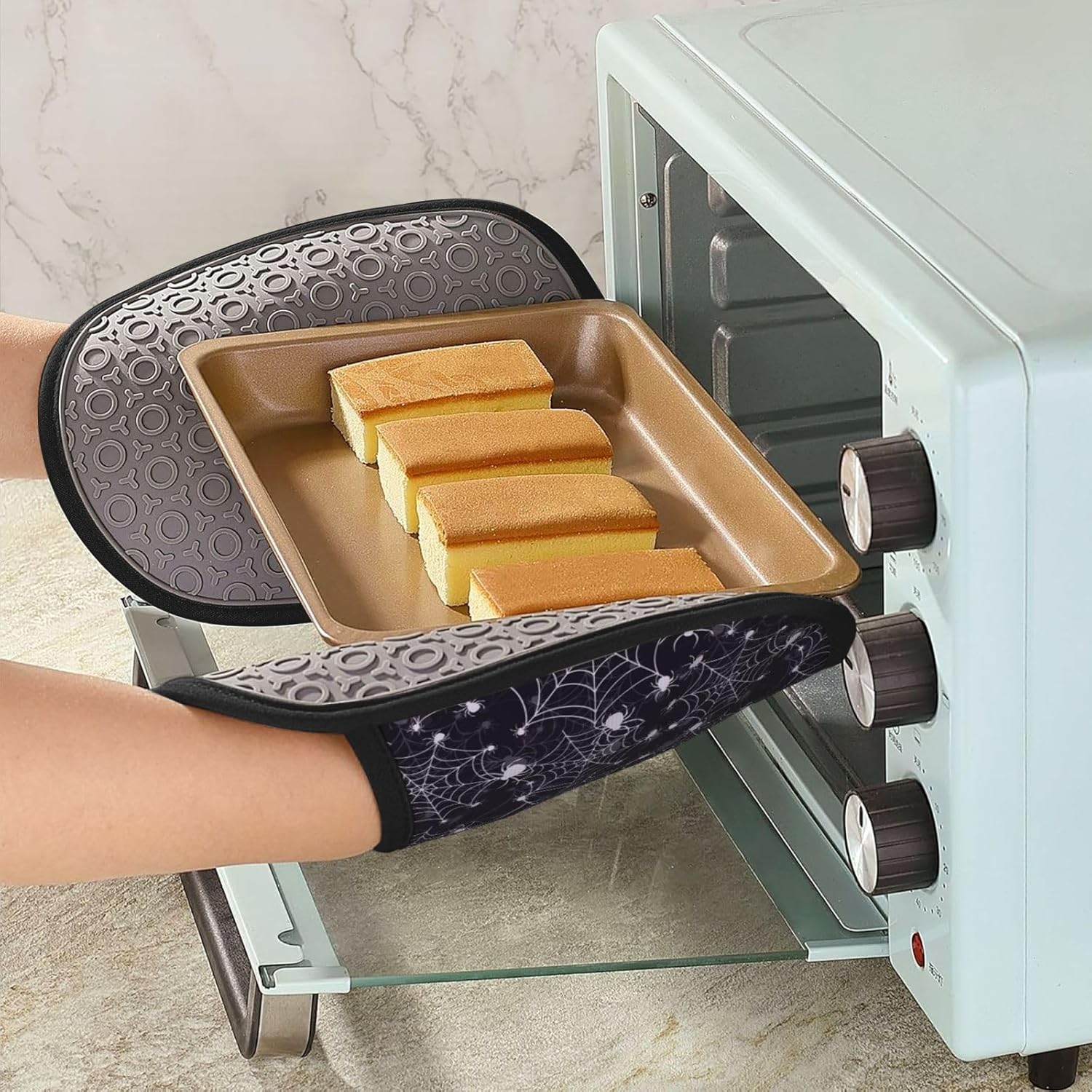 Buewutiry Halloween Creative Spiderweb Cobweb Potholders - Heat-Resistant Oven Mitts with Hanging Loop