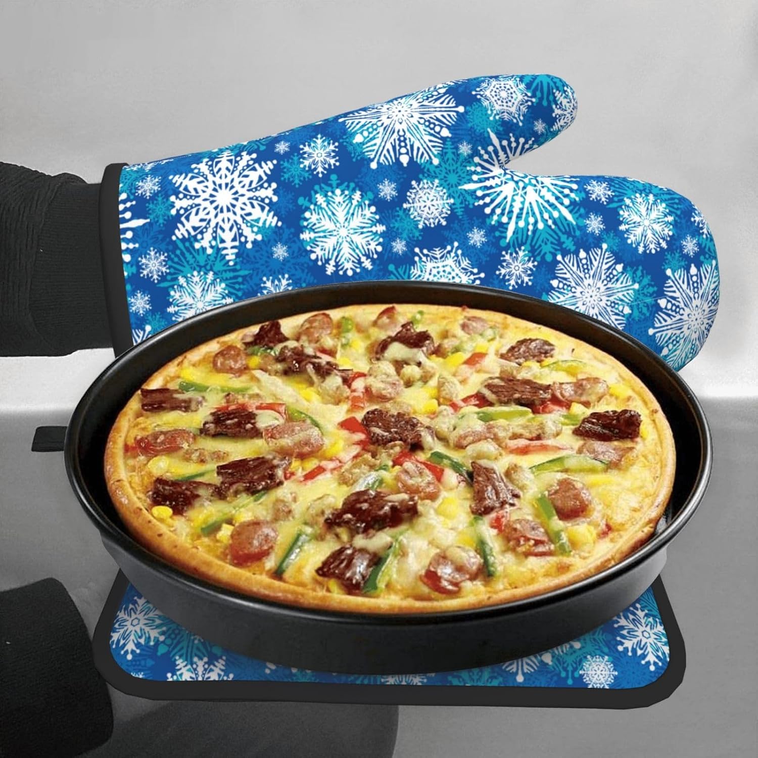 Winter Snowflakes Oven Mitts and Pot Holders 2-Piece Set