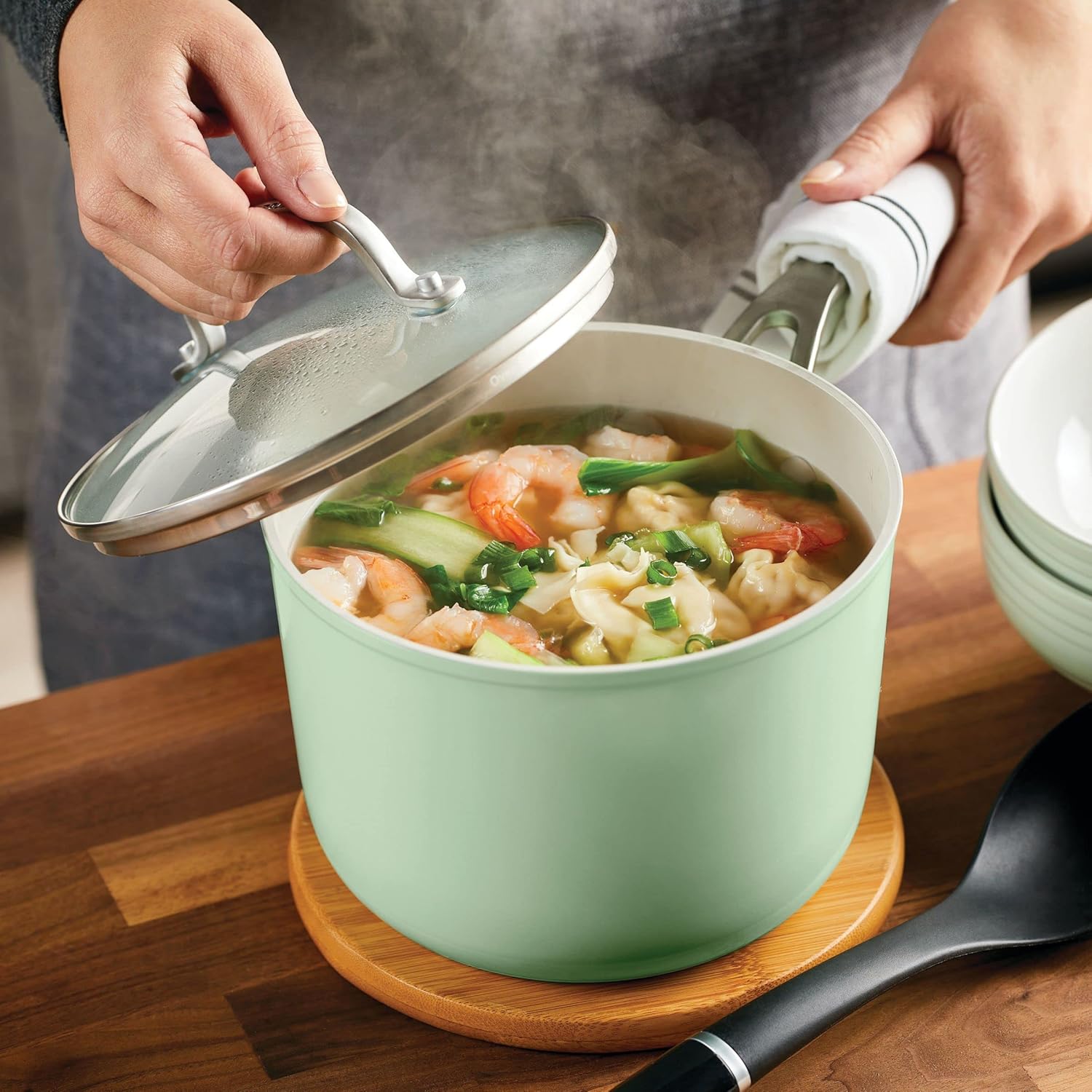 KitchenAid Hard Anodized Ceramic Nonstick 3 Quart Sauce Pan with Lid Pistachio