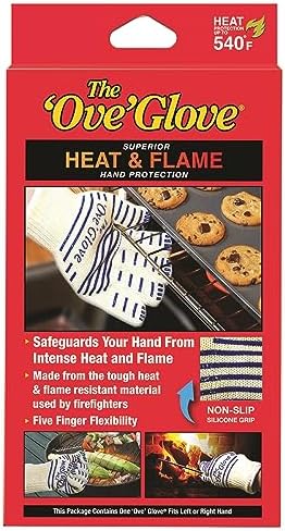 Safe and Sure Flame-Resistant Oven Mitt Packed with Features