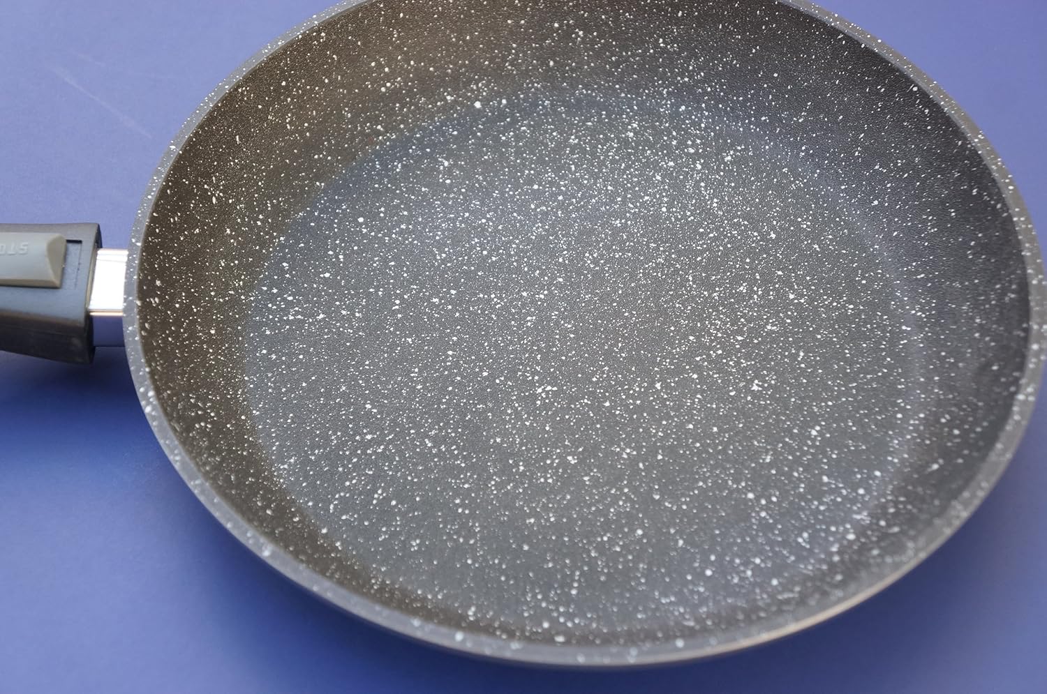 Experience Exceptional Cooking with Stoneline Xtreme Pan